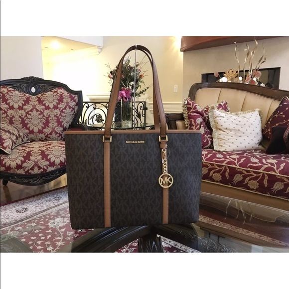 2pcs Michael Kors large Signature sady&wallet - Picture 4 of 8